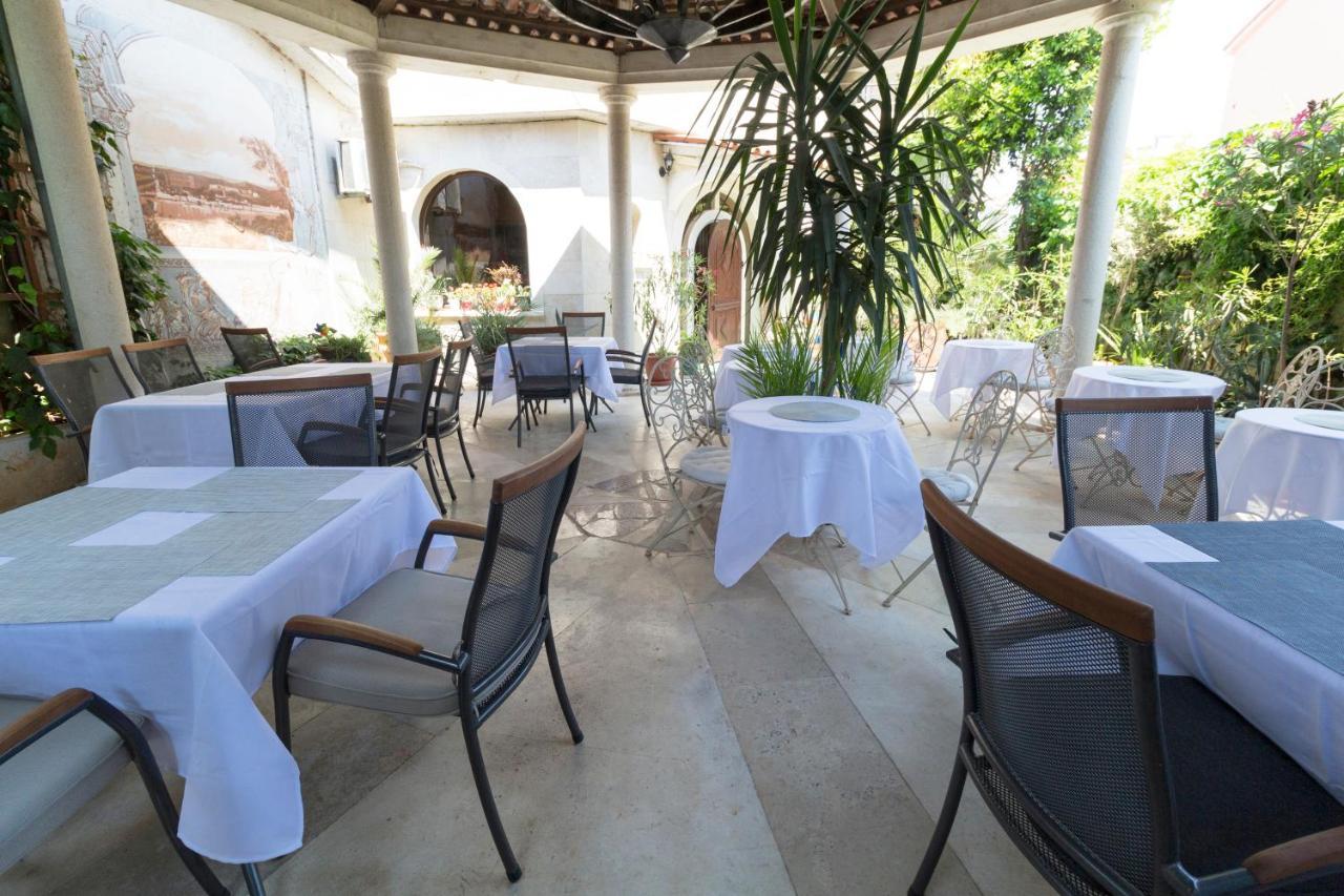 Rooms And Apartments Palma B&B Medulin Exterior foto