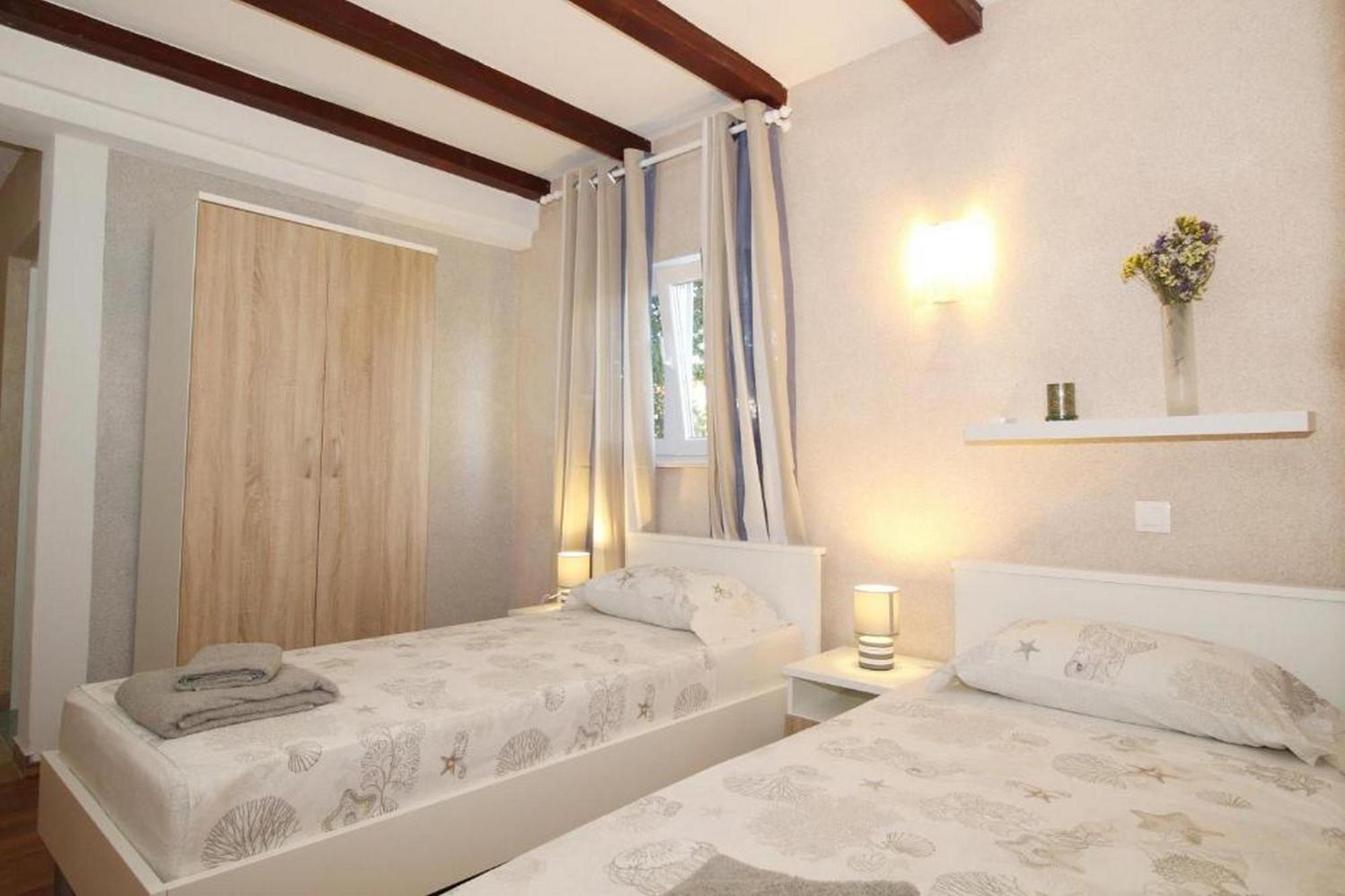 Rooms And Apartments Palma B&B Medulin Exterior foto
