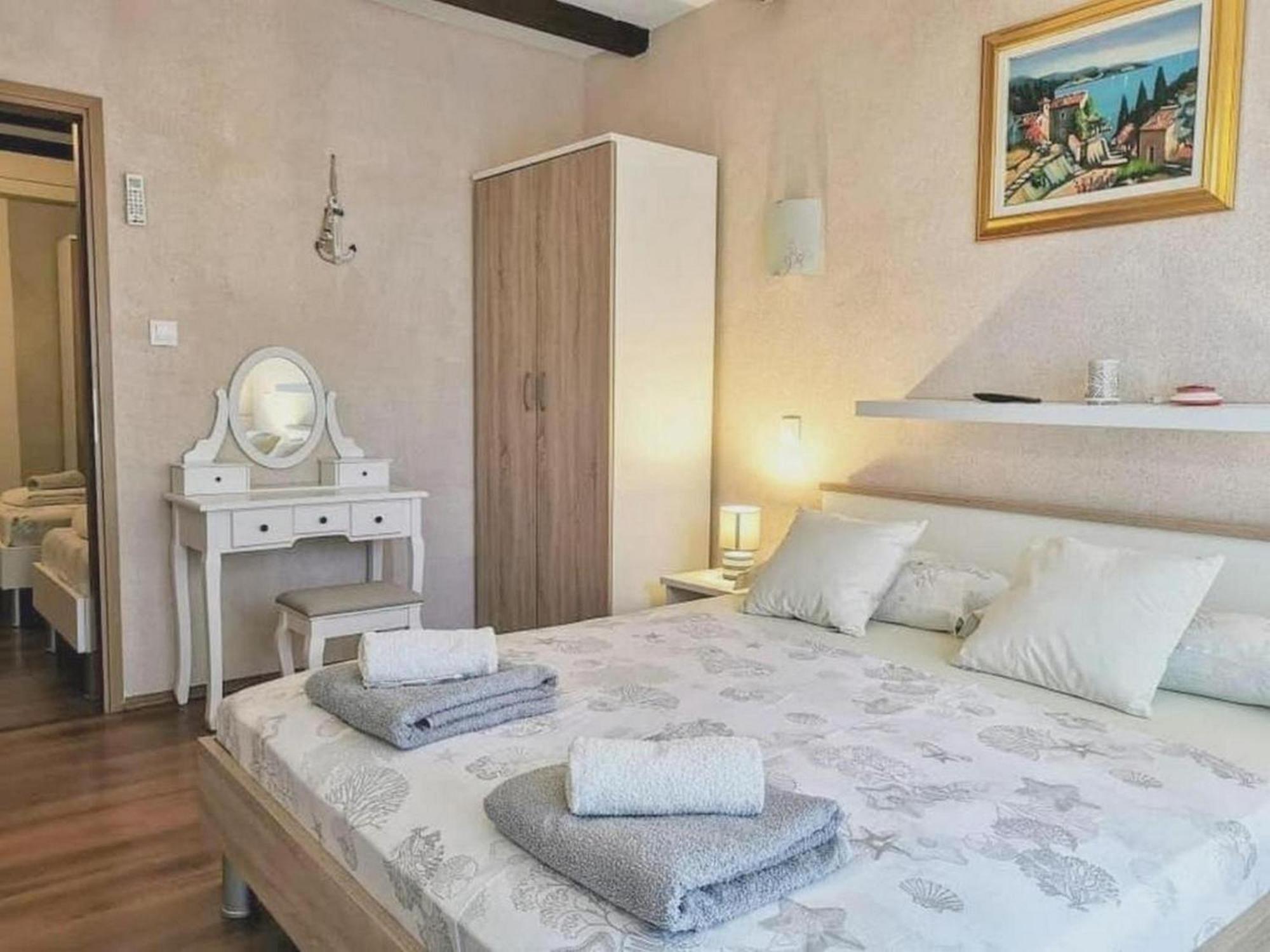 Rooms And Apartments Palma B&B Medulin Exterior foto
