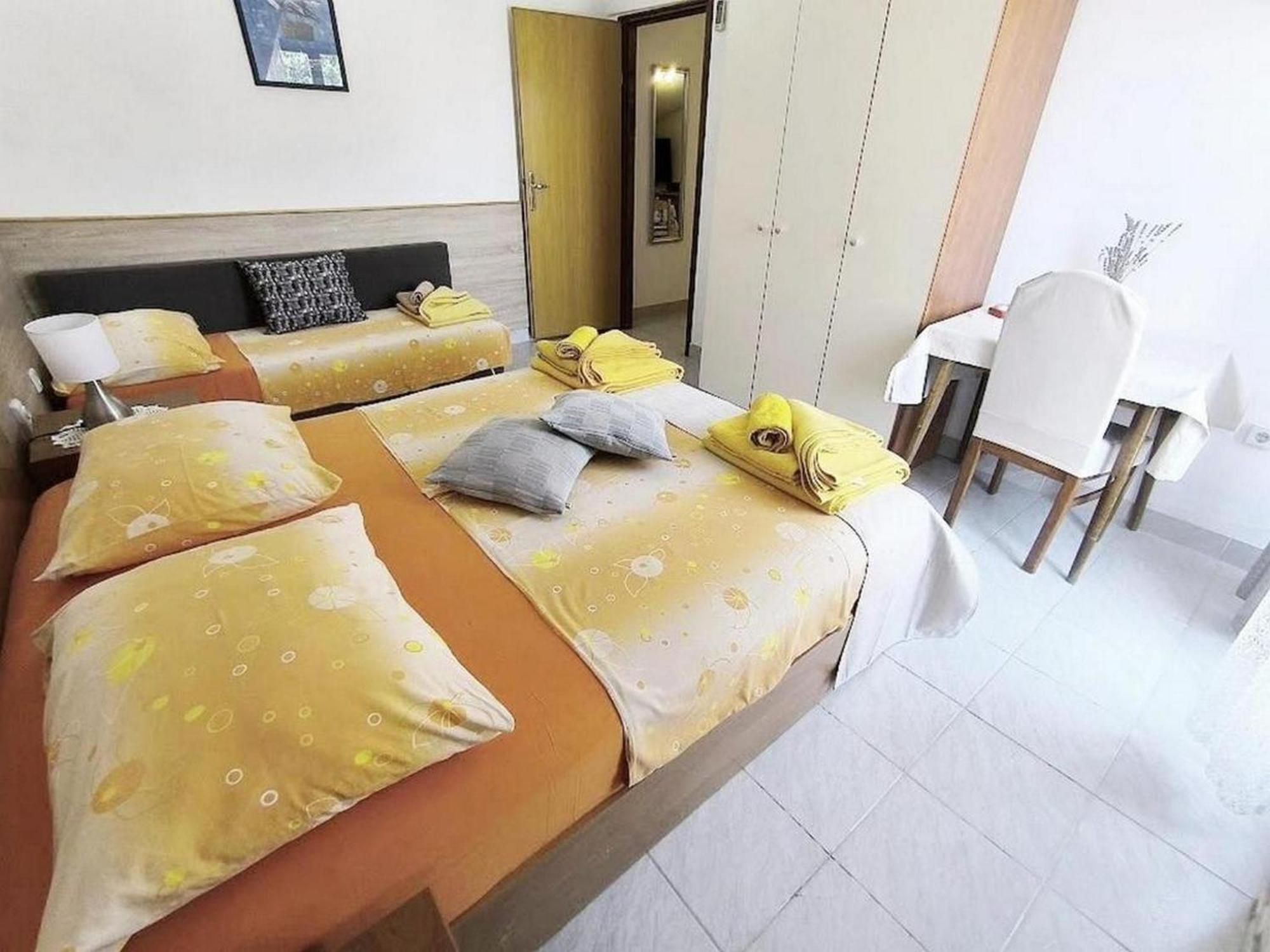 Rooms And Apartments Palma B&B Medulin Exterior foto
